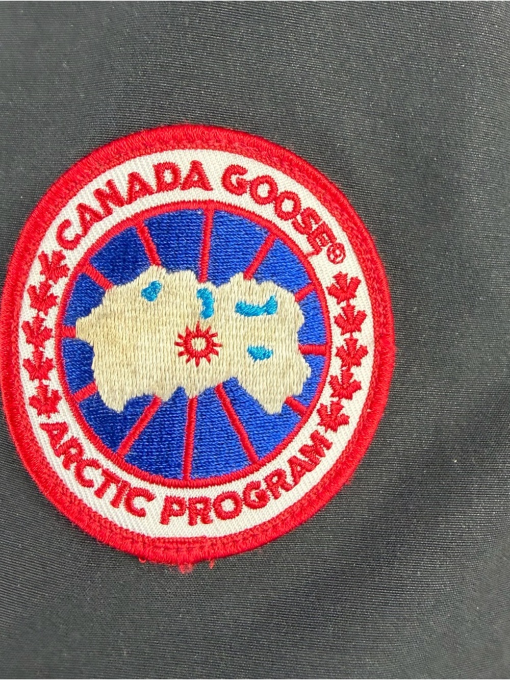 Canada Goose Women's S Black Hooded Long Parka Flawed and heavy used - Picture 3 of 16